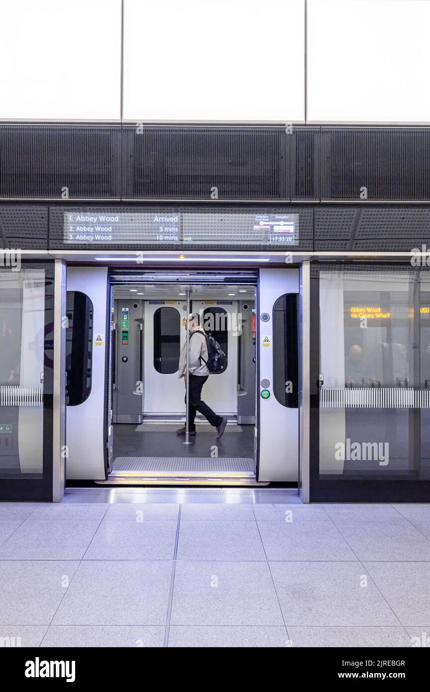 Tottenham Court Road Elizabeth Line Station Stock Photo Alamy