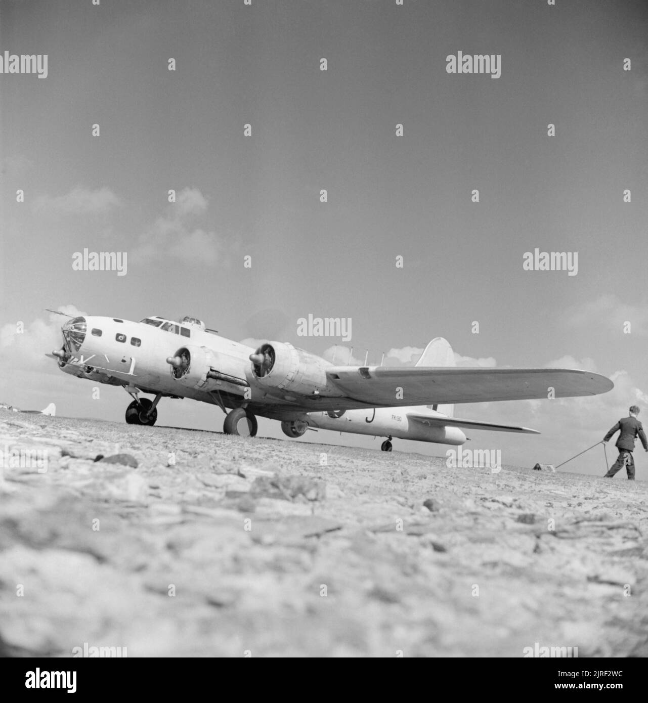 206 Squadron Raf Black And White Stock Photos Images Alamy 206-squadron-raf-black-and-white-stock-photos-images-alamy