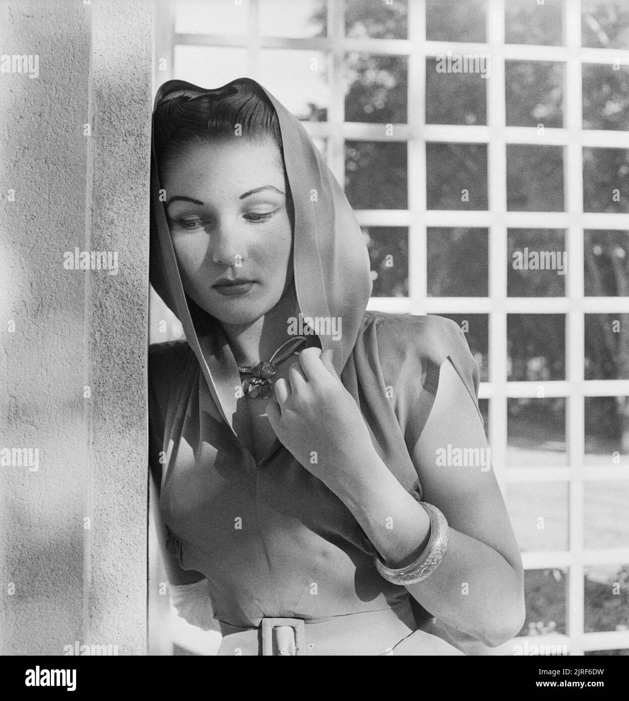 The queen by cecil beaton hi-res stock photography and images - Alamy