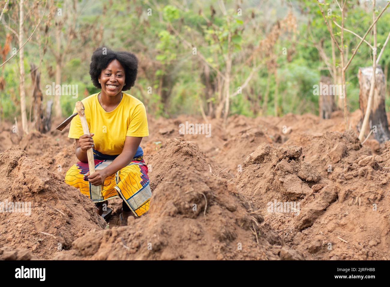 female african farmer working on a farm Stock Photo - Alamy