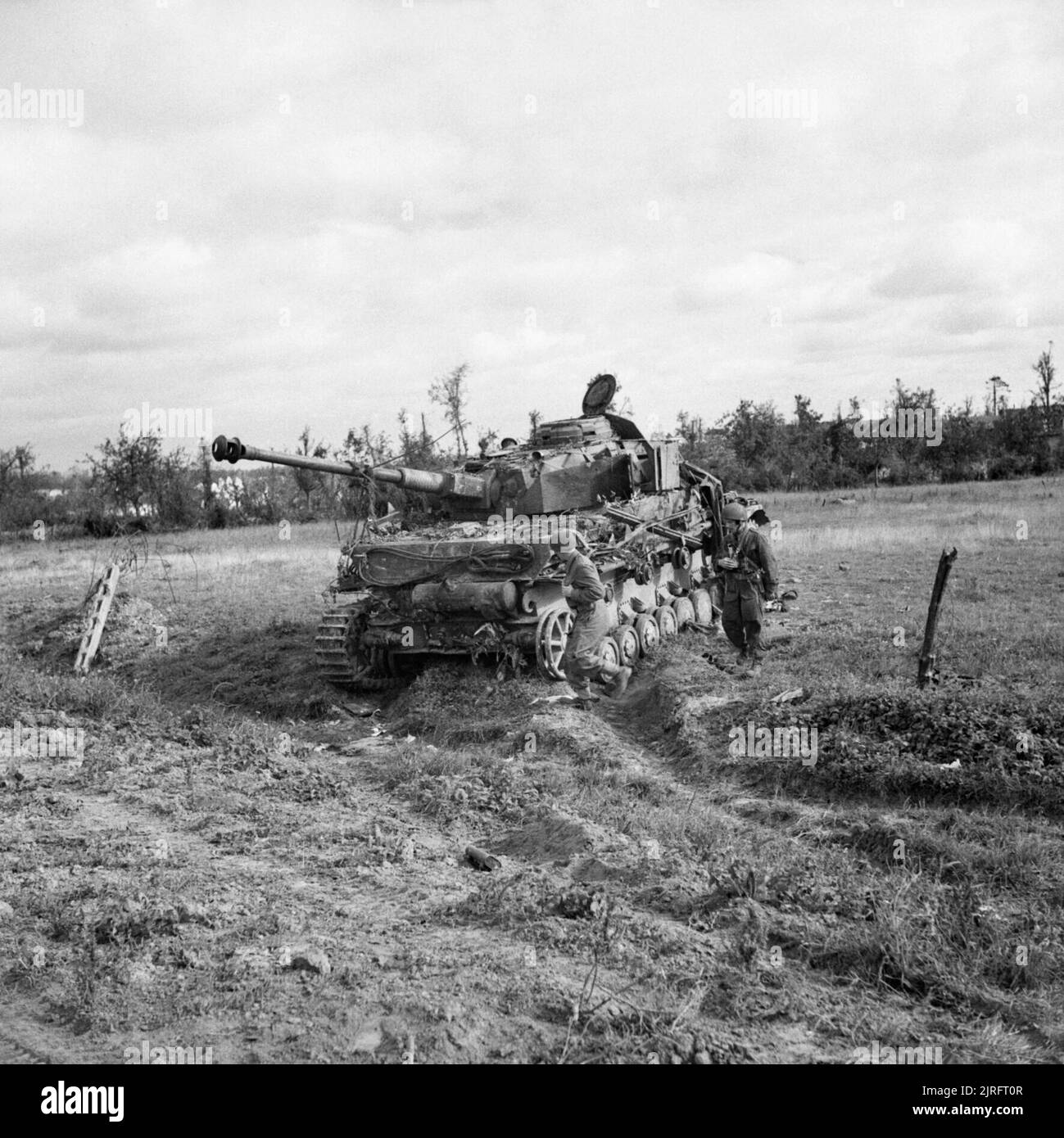 The British Army in Normandy 1944 A knocked-out German PzKpfw IV tank ...