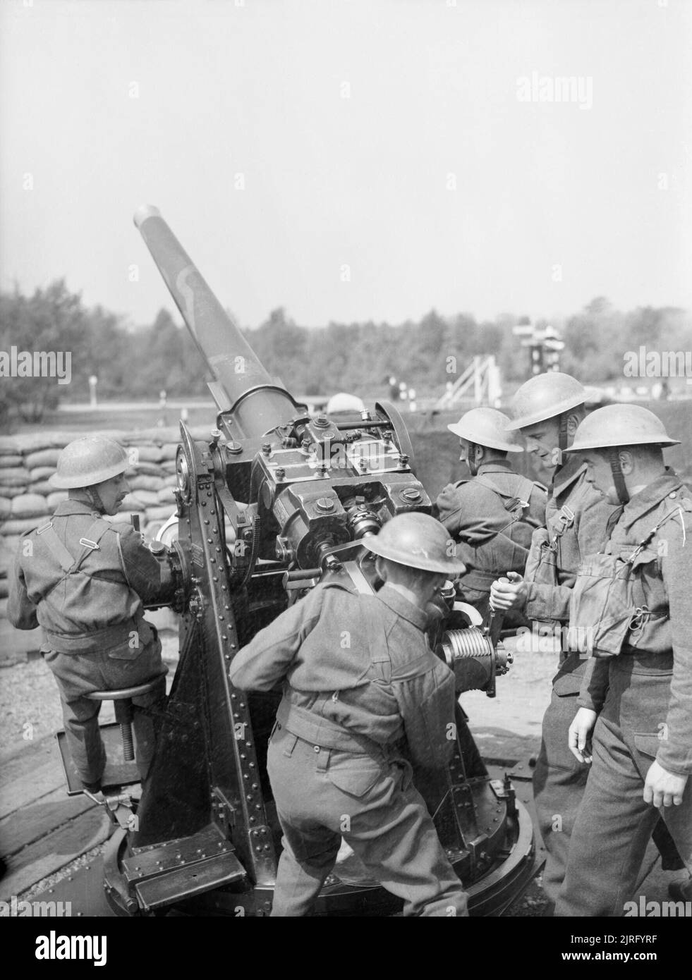 May 1940 anti aircraft gun hires stock photography and images Alamy