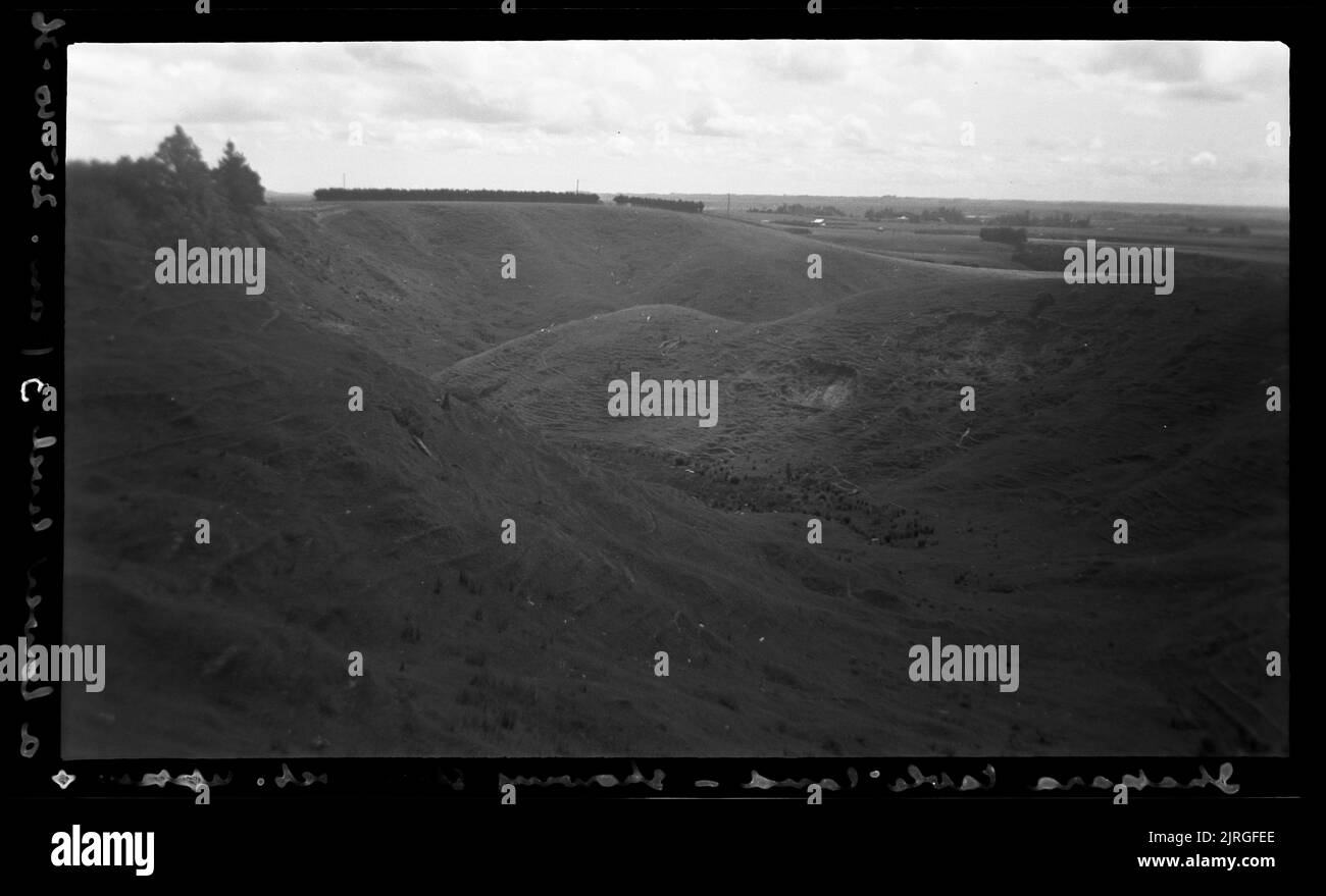 Horowhenua Geological and Tararua Range, 25 October 1936, by Leslie ...