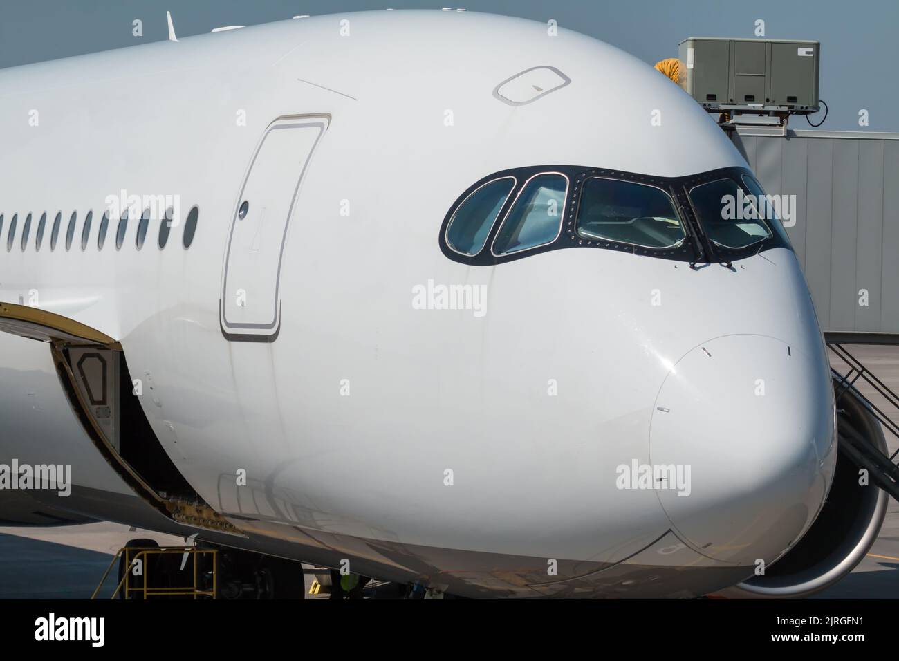 Gangway airplane hi-res stock photography and images - Page 17 - Alamy