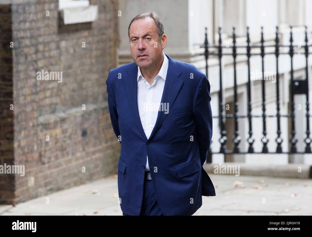 Baron Harrington of Watford, Minster of State for Refugees, arrives in Downing Street. Stock Photo