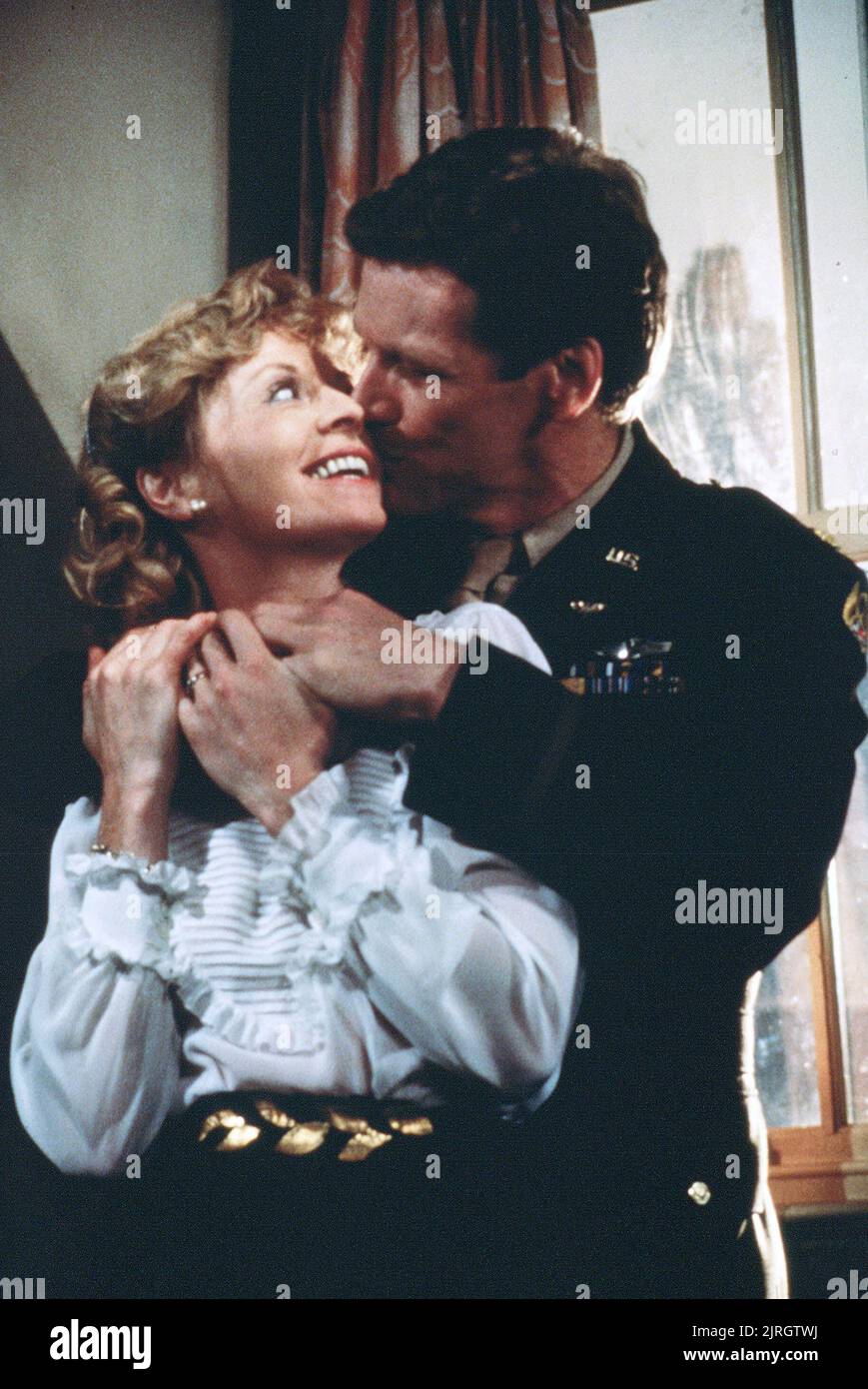 SUSANNAH YORK, MICHAEL SHANNON, WE'LL MEET AGAIN, 1982 Stock Photo Alamy