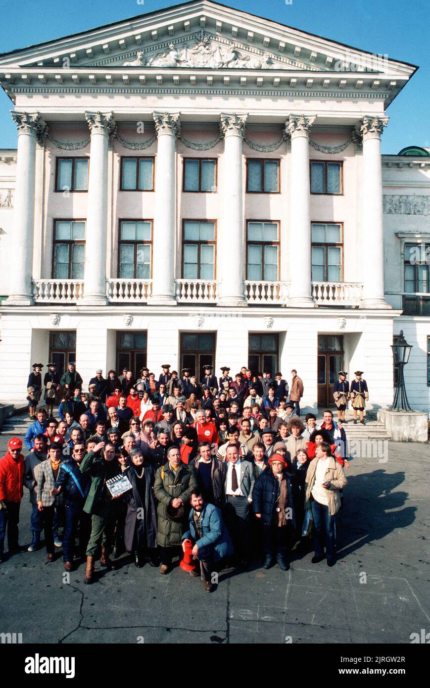 PRODUCTION CREW, CAST, PETER THE GREAT, 1986 Stock Photo - Alamy