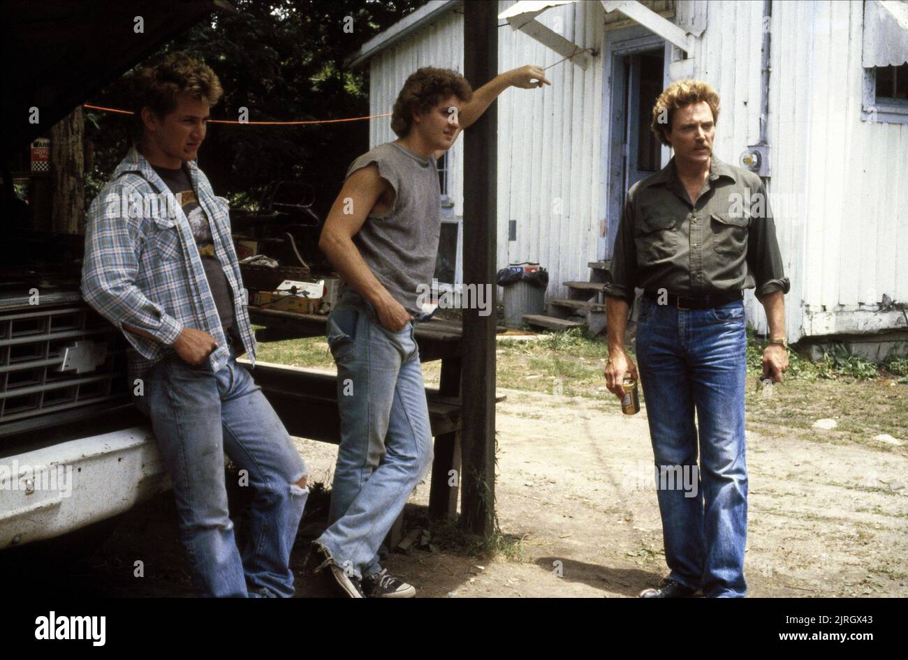 SEAN PENN, CHRIS PENN, CHRISTOPHER WALKEN, AT CLOSE RANGE, 1986 Stock