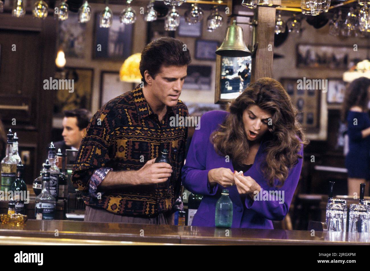 TED DANSON, KIRSTIE ALLEY, CHEERS, 1982 Stock Photo