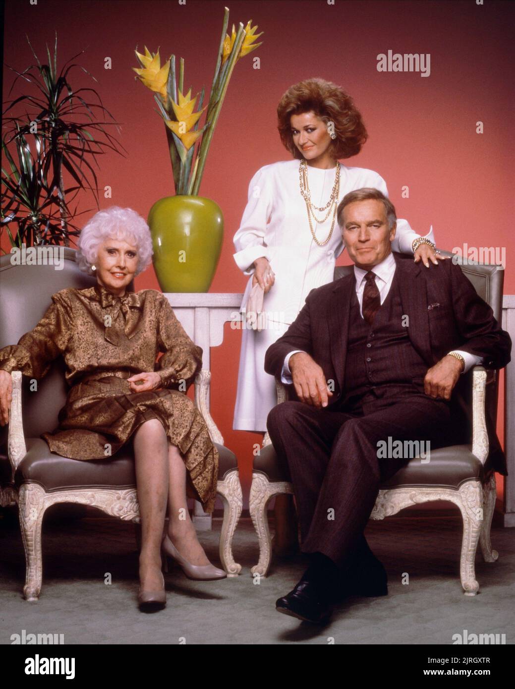 BARBARA STANWYCK, STEPHANIE BEACHAM, CHARLTON HESTON, THE COLBYS, 1985 Stock Photo