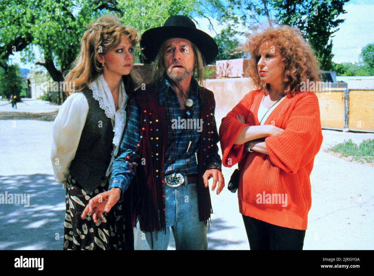 SHELLEY LONG, GEORGE CARLIN, BETTE MIDLER, OUTRAGEOUS FORTUNE, 1987 Stock Photo