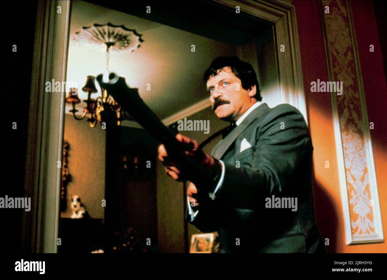 Oliver reed hi-res stock photography and images - Alamy