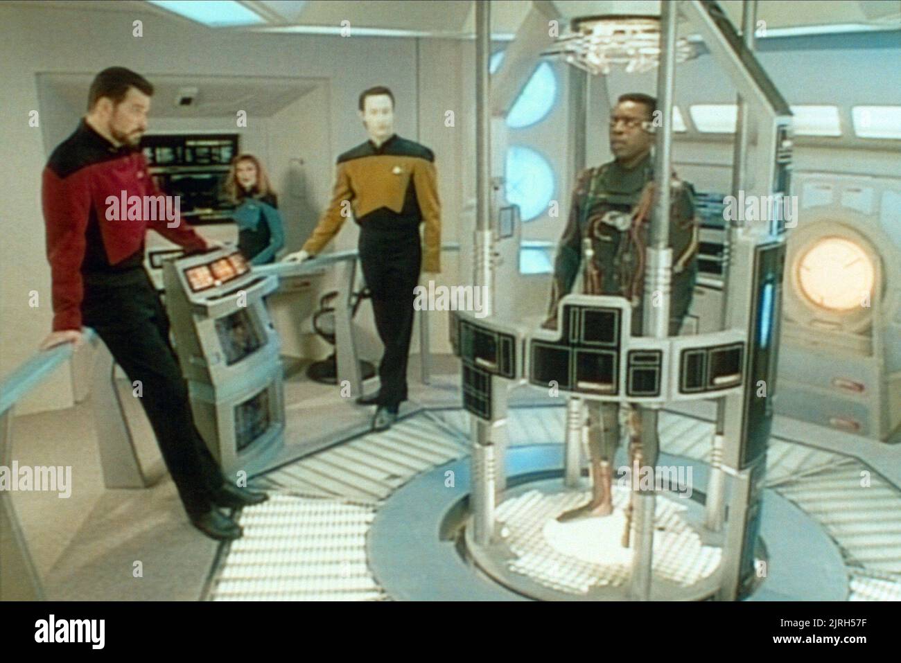JONATHAN FRAKES, GATES MCFADDEN, BRENT SPINER, LEVAR BURTON, STAR TREK