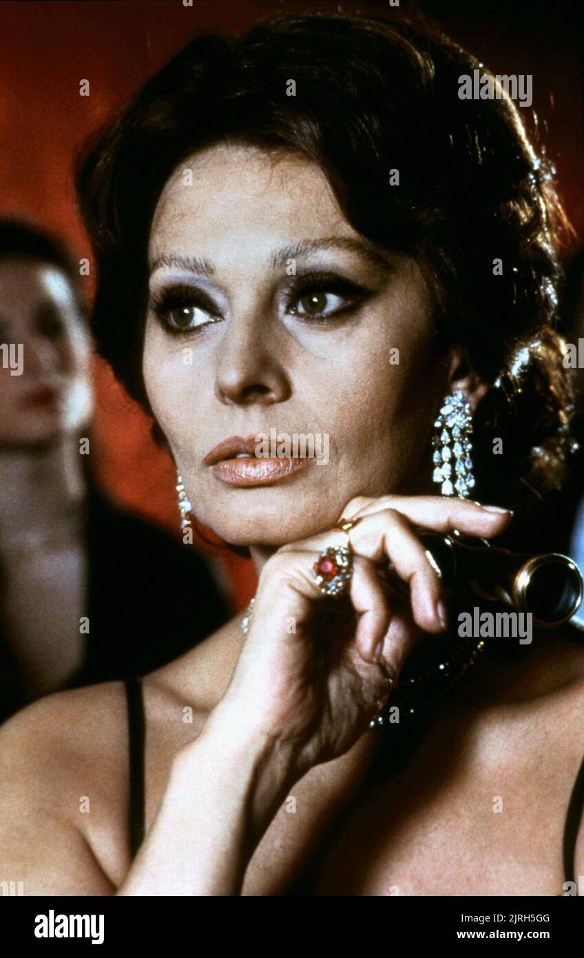 SOPHIA LOREN, SOPHIA LOREN: HER OWN STORY, 1980 Stock Photo