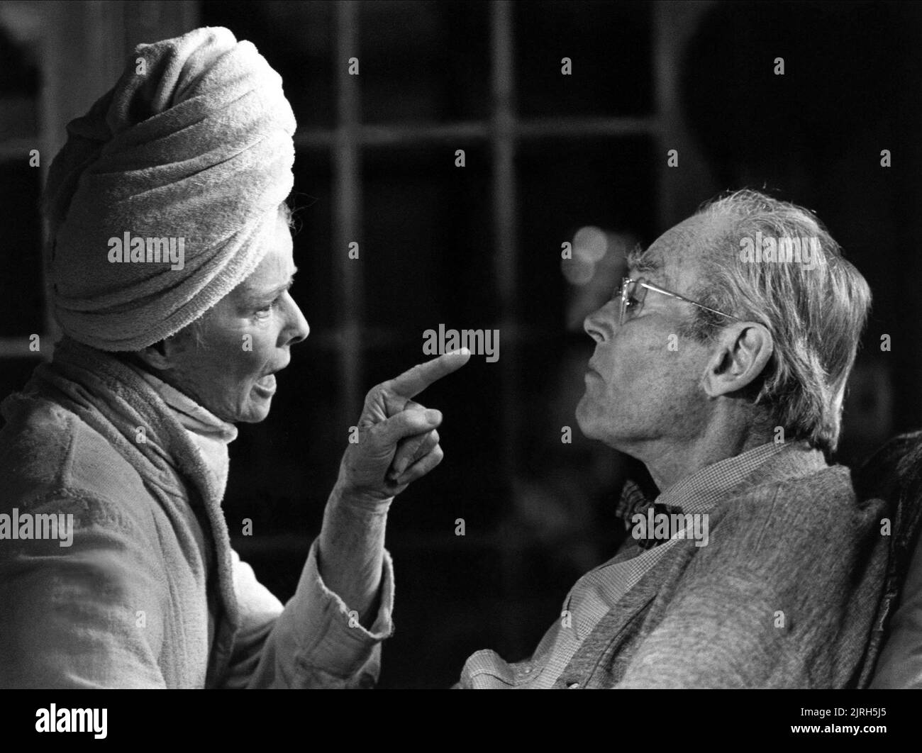 KATHARINE HEPBURN, HENRY FONDA, ON GOLDEN POND, 1981 Stock Photo Alamy