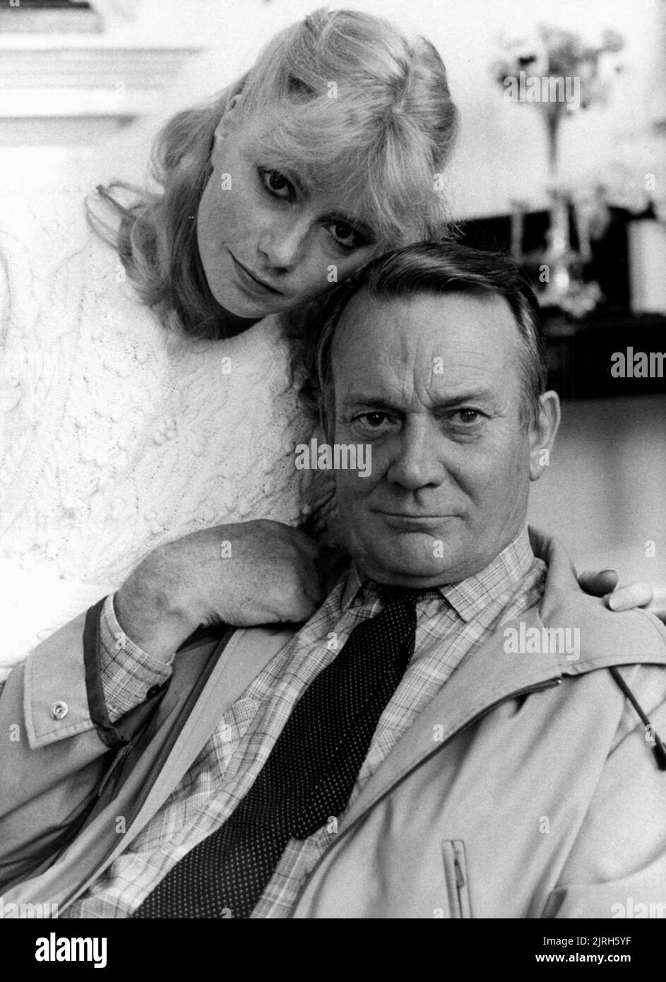 DENHOLM ELLIOTT, FELICITY DEAN, THE BLUE DRESS, 1983 Stock Photo Alamy
