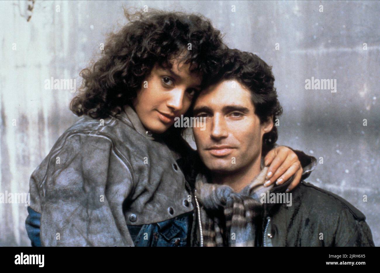 JENNIFER BEALS, MICHAEL NOURI, FLASHDANCE, 1983 Stock Photo