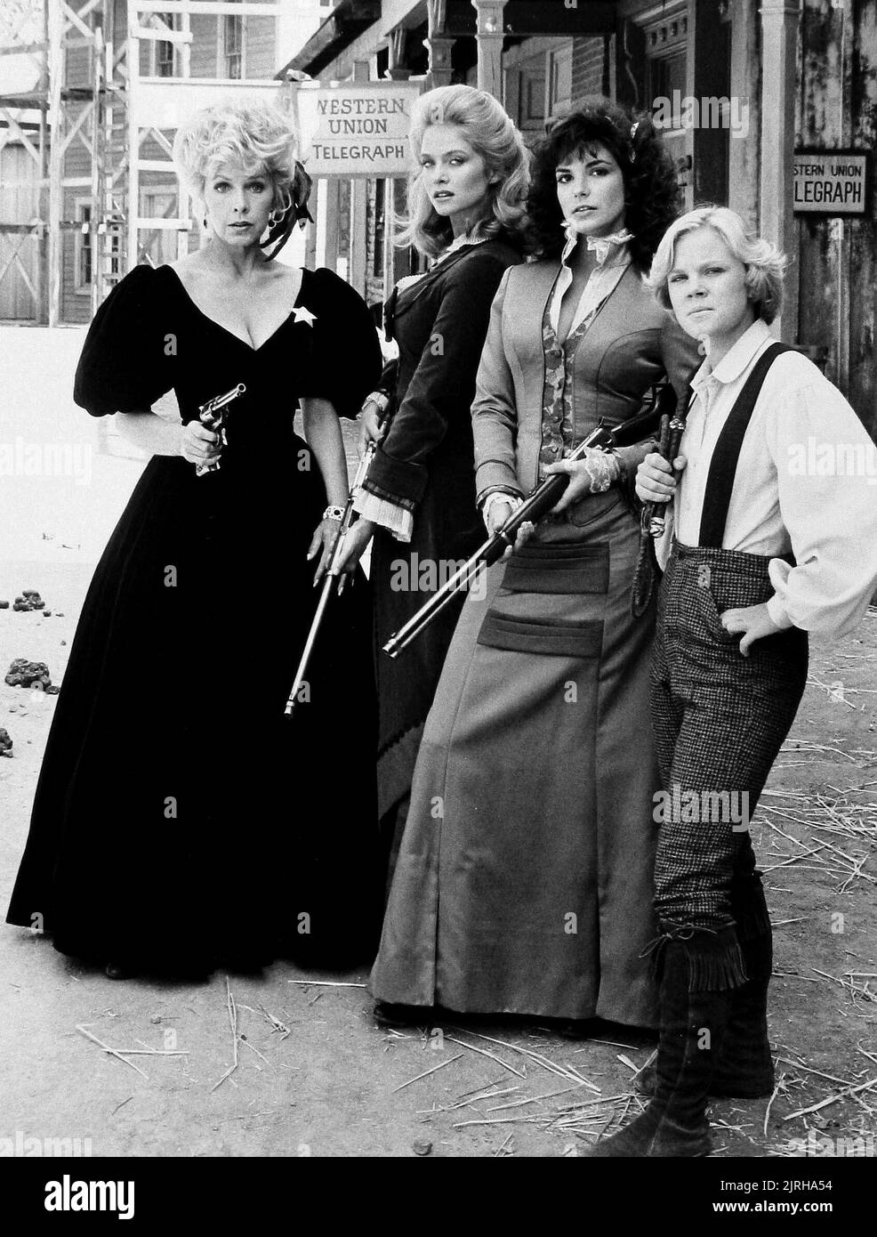 STELLA STEVENS, DONNA DIXON, TERRI GARBER, MELISSA MICHAELSEN, NO MAN'S LAND, 1984 Stock Photo