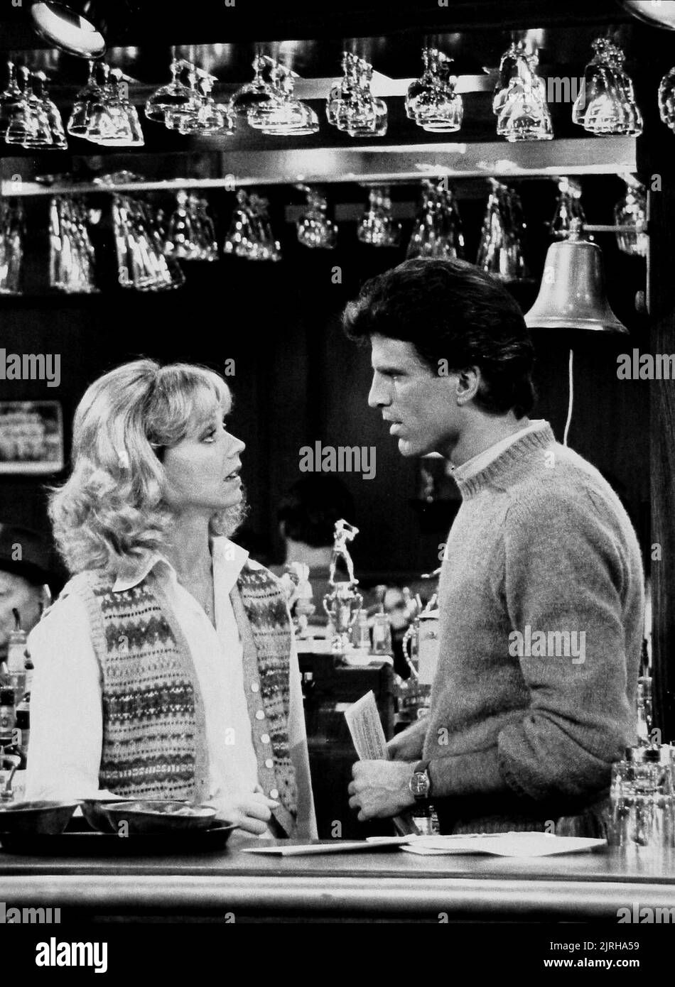 SHELLEY LONG, TED DANSON, CHEERS, 1984 Stock Photo - Alamy