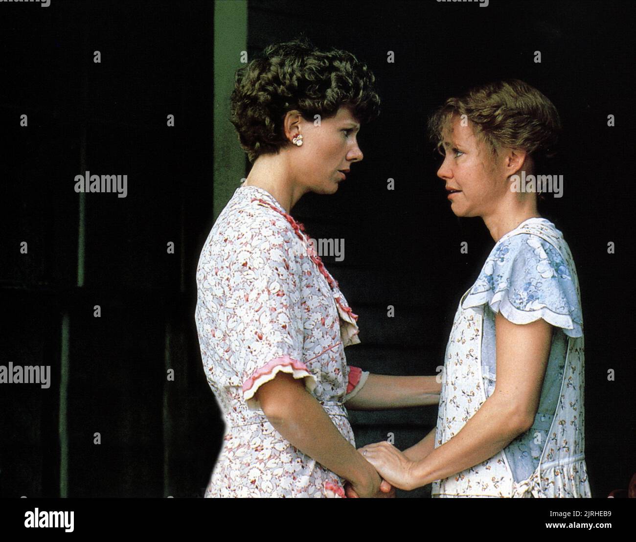 LINDSAY CROUSE, SALLY FIELD, PLACES IN THE HEART, 1984 Stock Photo