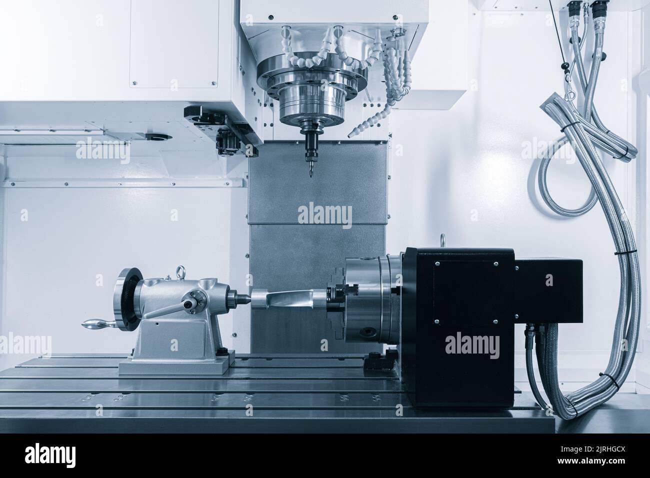 industrial metalworking cutting movement process by milling cutter