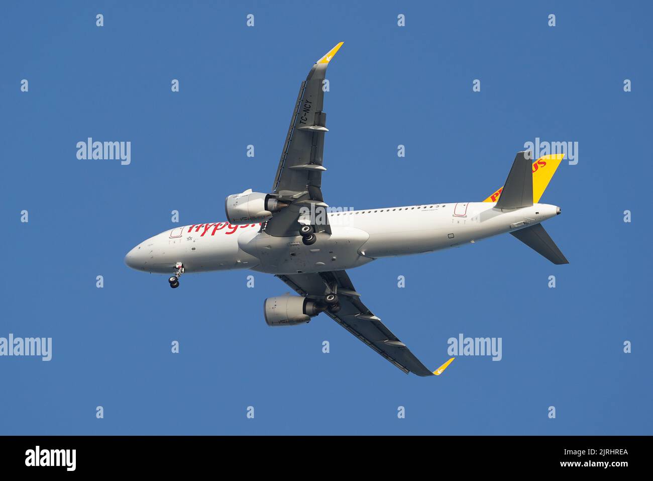 ISTANBUL, TURKEY - MAY 27, 2022: Pegasus Airlines Airbus 320-251N (10465) landing to Istanbul Sabiha Gokcen Airport Stock Photo