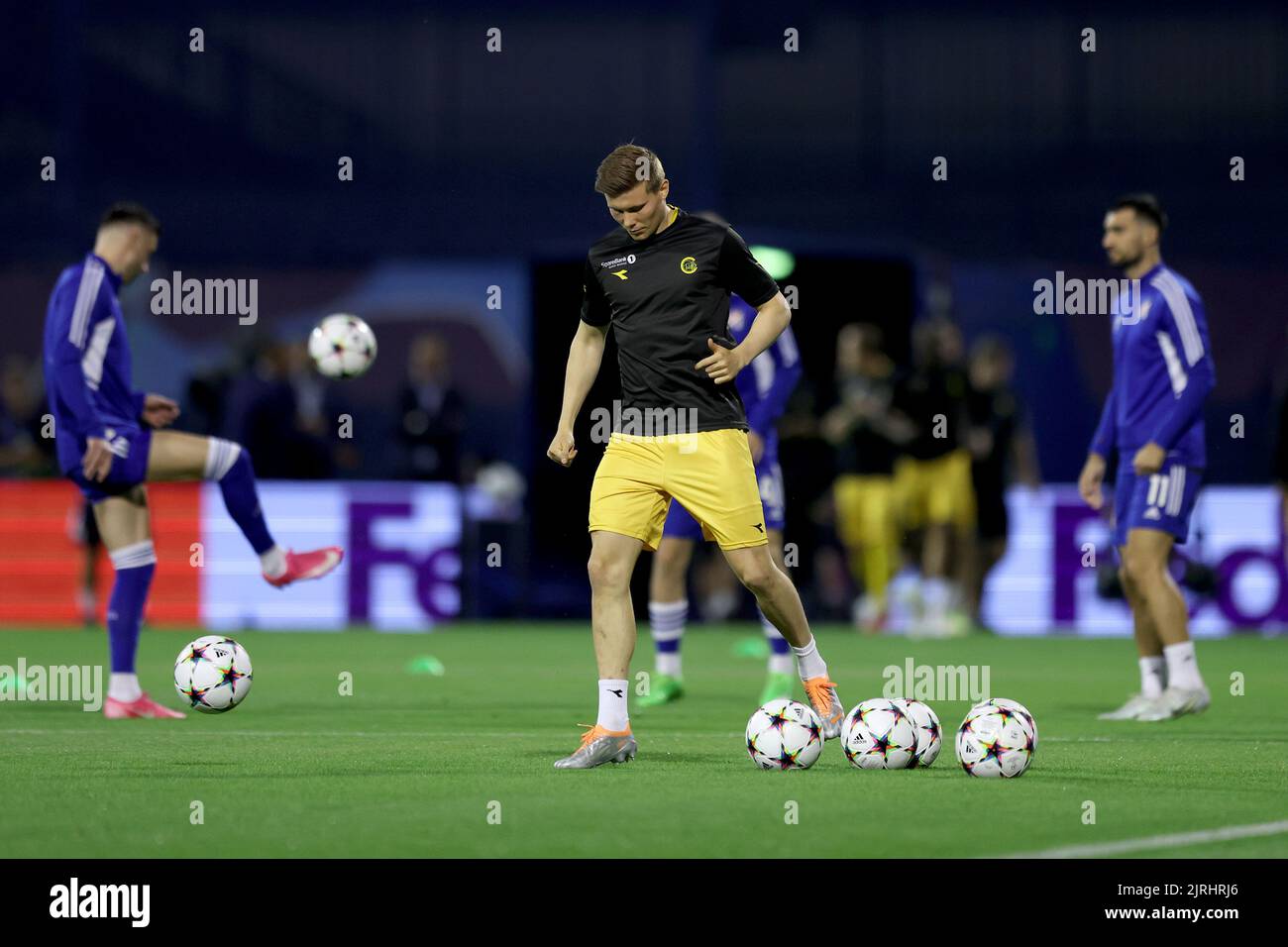 Alfons Sampsted of Bodo/Glimt warm up prior UEFA Champions League Play