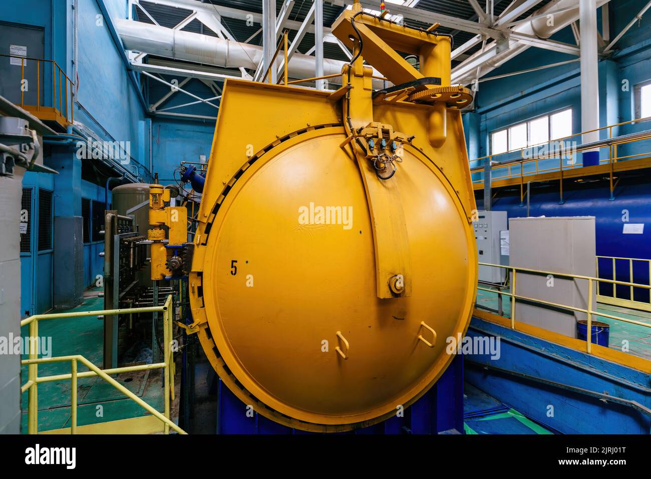 Industrial autoclave for construction material blocks production at