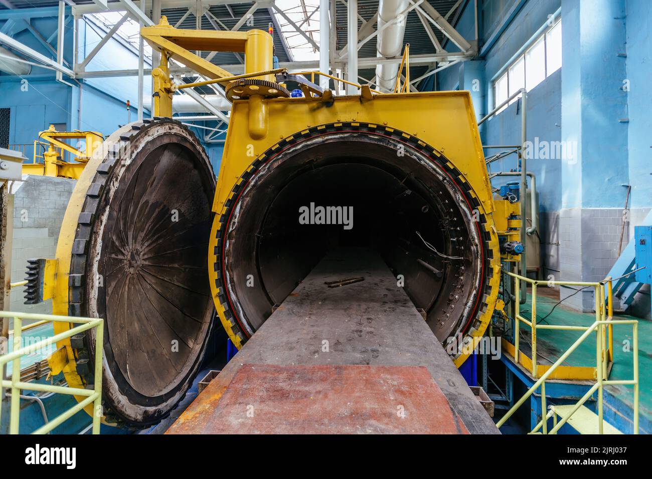 Industrial autoclave for construction material blocks production at