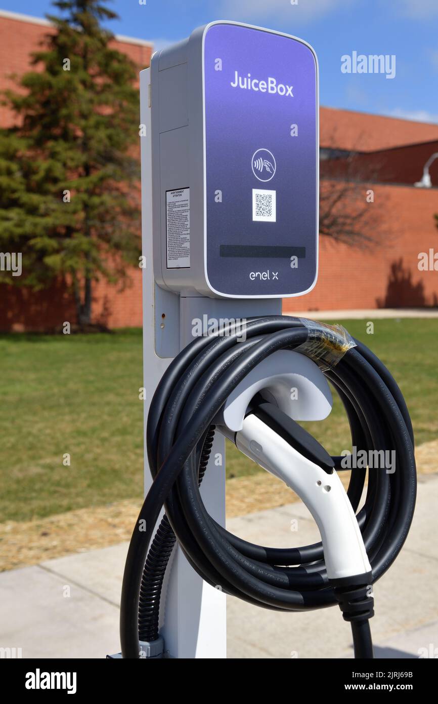 Streamwood, Illinois, USA. An electric vehicle (EV) charging station in