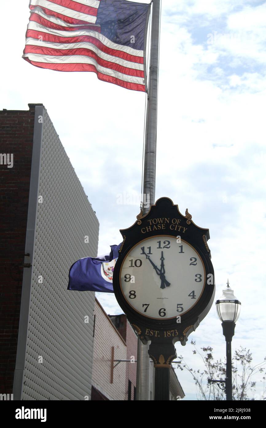 Post clock in Chase City, VA, USA Stock Photo Alamy
