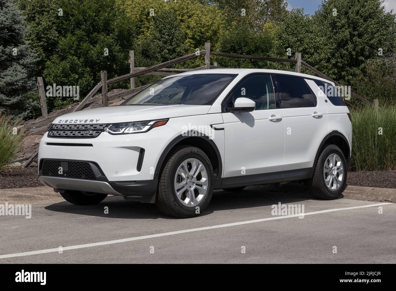 Indianapolis - Circa August 2022: Land Rover Discovery display at a dealership. Land Rover offers the Discovery in P300 and P360 models. Stock Photo