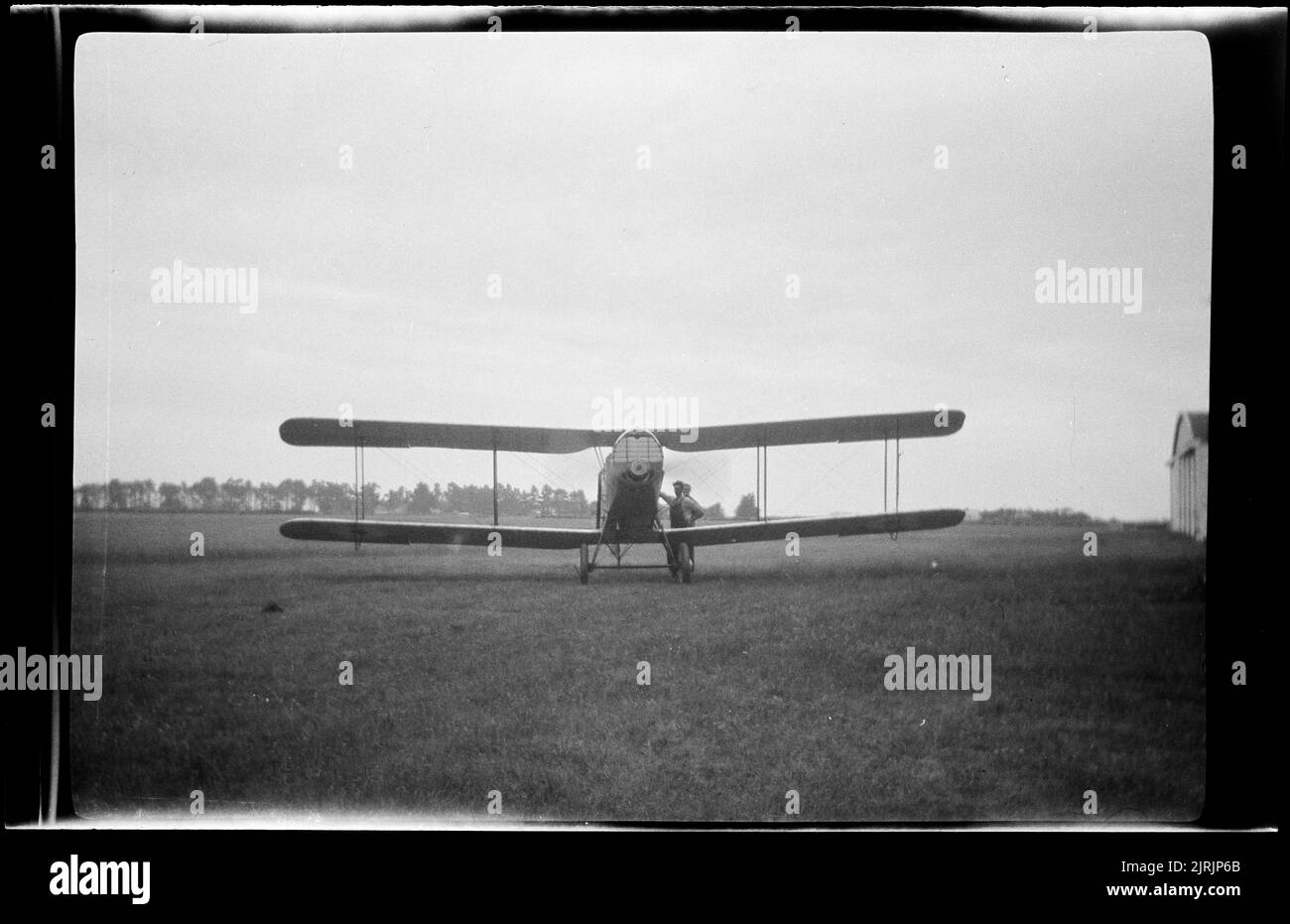 [Bi-plane], 1920s-1930s, Christchurch, by Roland Searle Stock Photo - Alamy