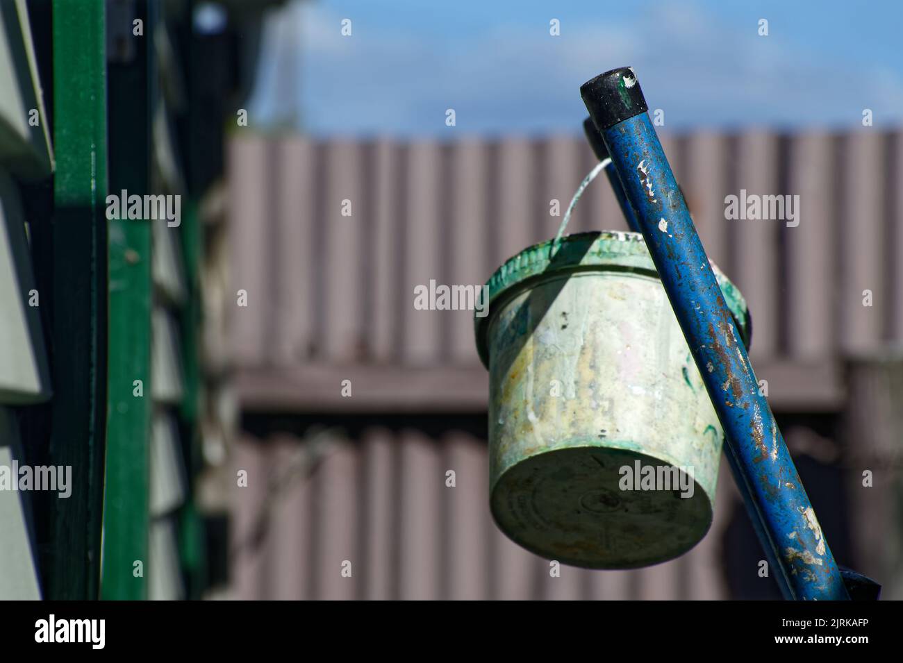 Paint bucket and ladder hires stock photography and images Alamy
