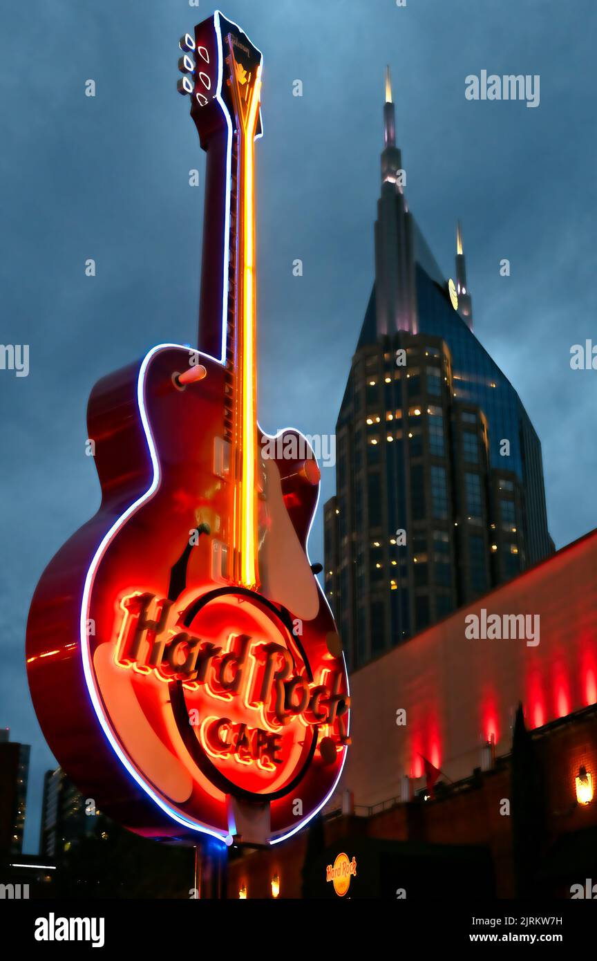 Leuchtreklame Hard Rock Caf auf dem Broadway; Nashville, Tennessee, Vereinigte Staaten von Amerika Stock Photo