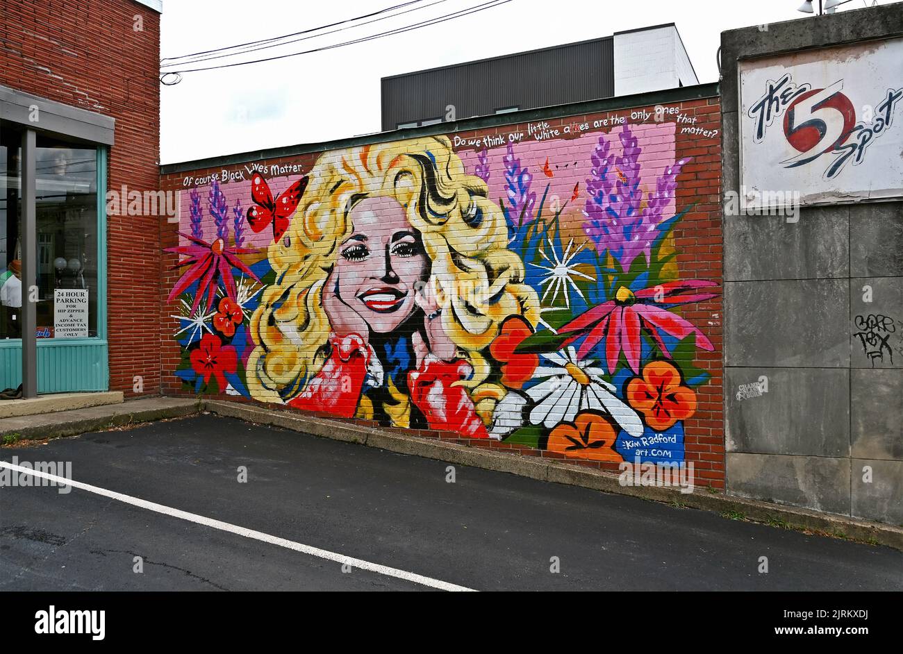 Dolly Parton WandgemŠlde in East-Nashville, Tennessee, Vereinigte Staaten von Amerika Stock Photo