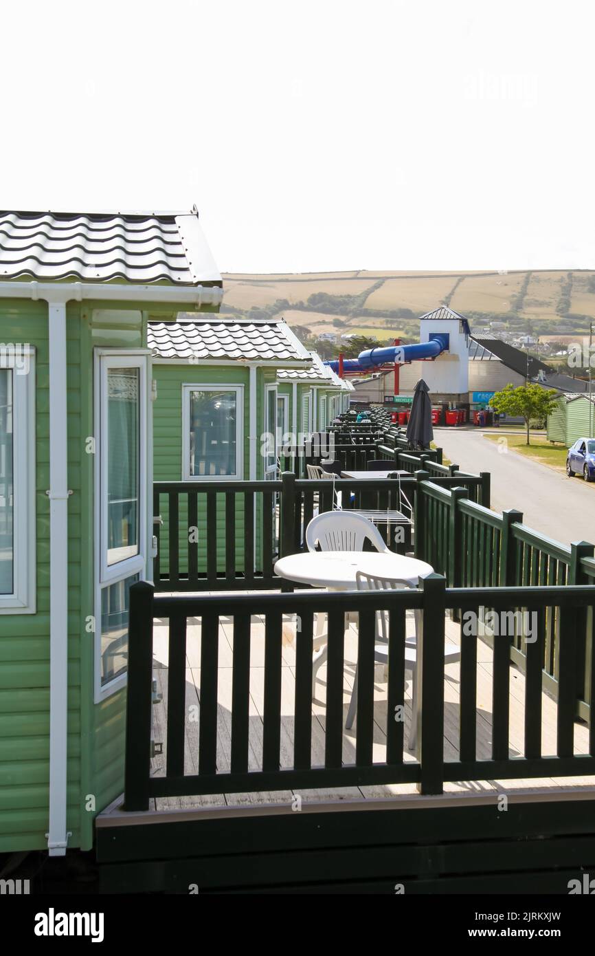 Parkdean Resorts, Static caravans with decking at Ruda Holiday Park, Croyde, Braunton, Devon, England, UK, Summer August 2022 Stock Photo