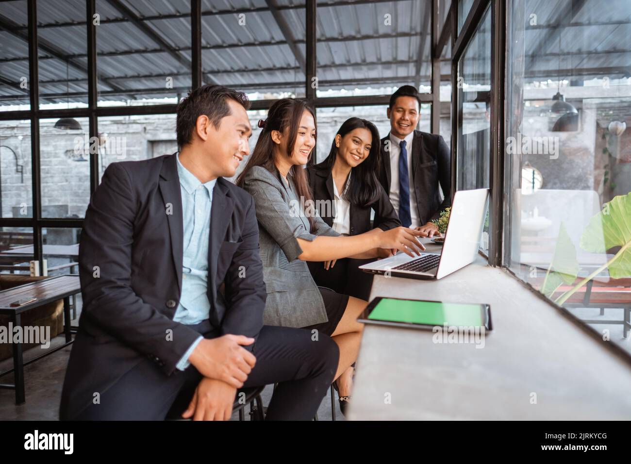Curated visual reference: Theme Cafe Partner Selective Exterior Window Xp Reference: Business People Meeting In Cafe With Partner And Colleagues Near