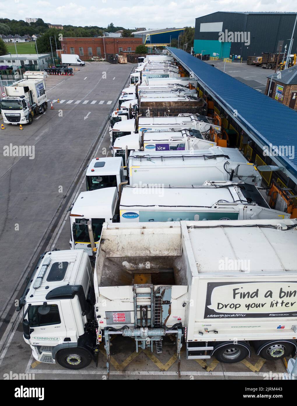 Edinburgh, Scotland, UK. 25th August 2022. Refuse collection trucks