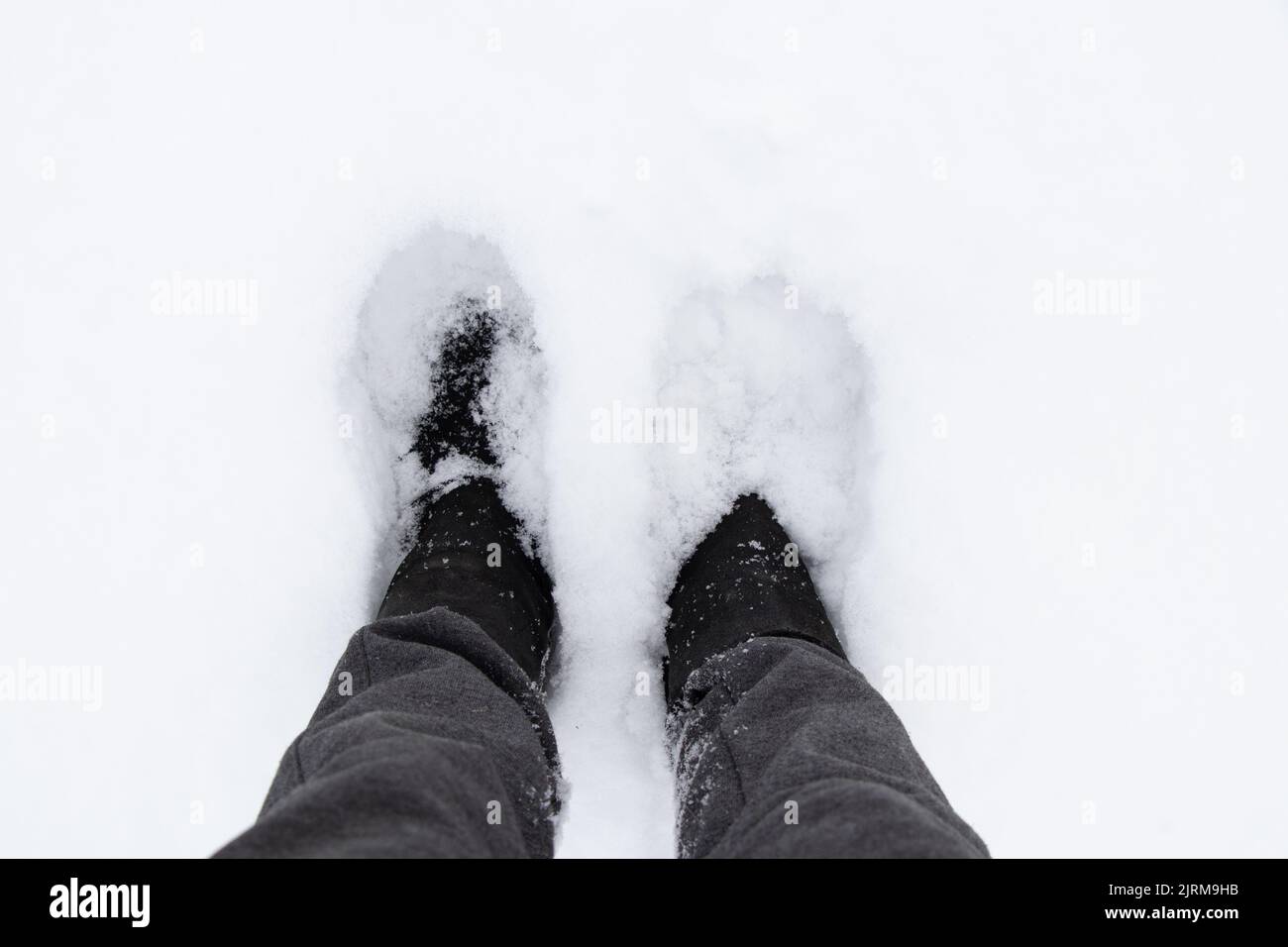 Man freezing legs hires stock photography and images Alamy