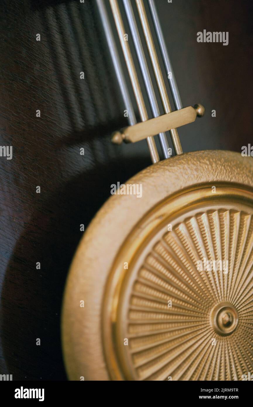 Pendulum Stops Swinging On Grandfather Clock at Carlos Cox blog