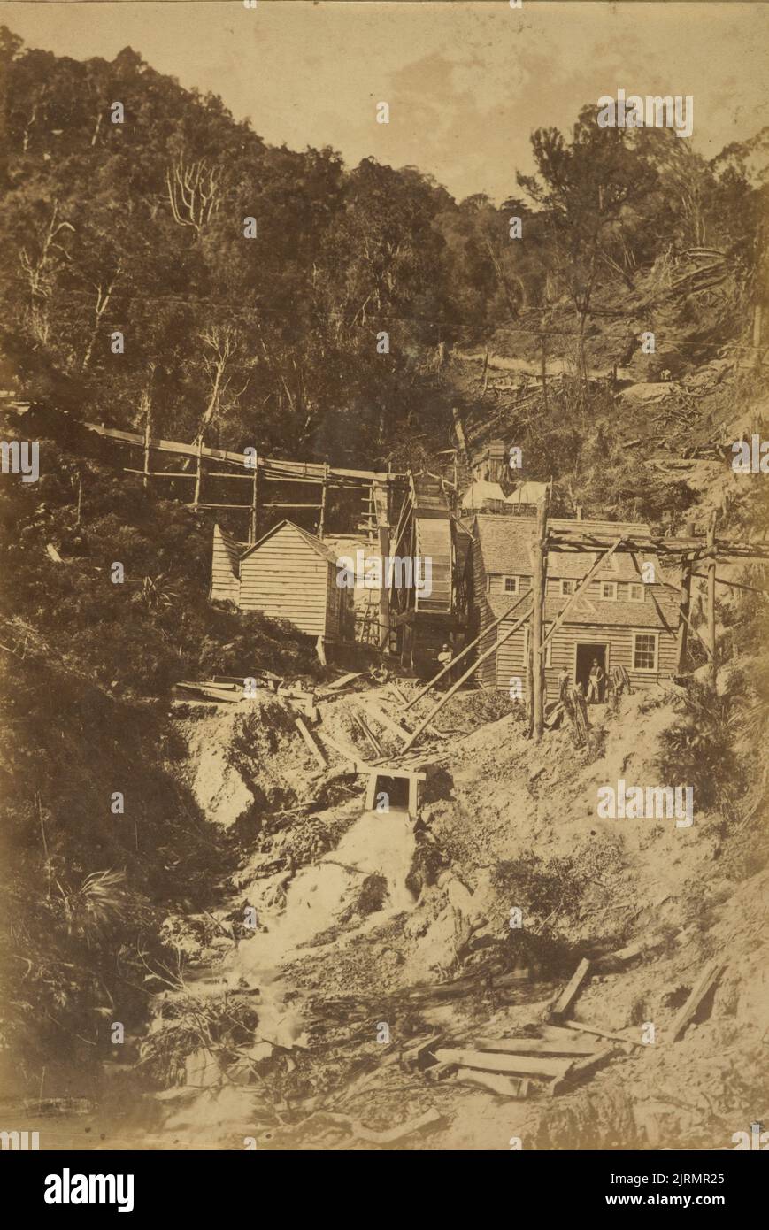 Russell's Gold Battery, Tararu Creek, Thames Gold Fields, 1870s, Thames Valley, by Daniel Mundy, Messrs. F. Bradley & Co. Stock Photo
