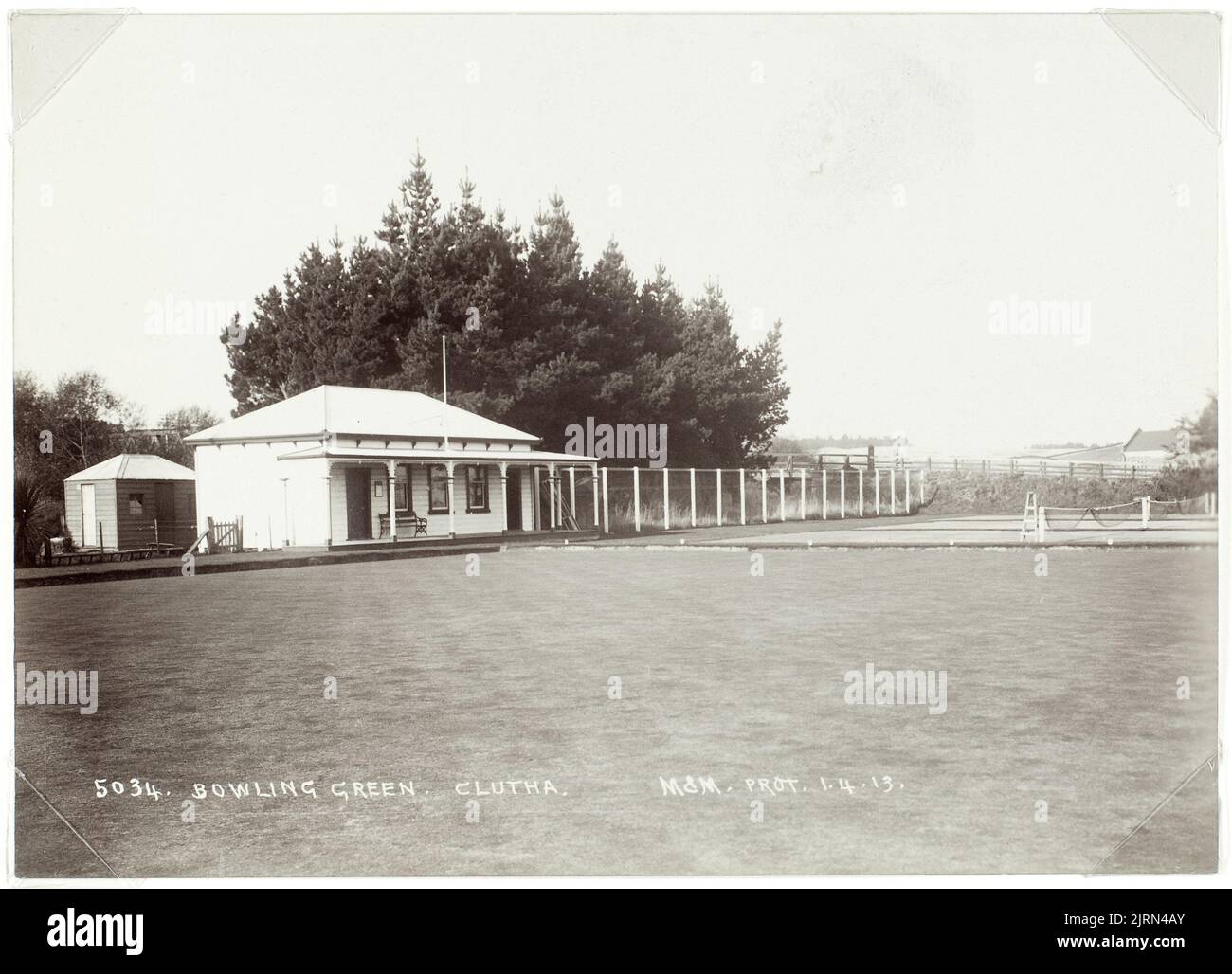 Balclutha bowling green hi-res stock photography and images - Alamy