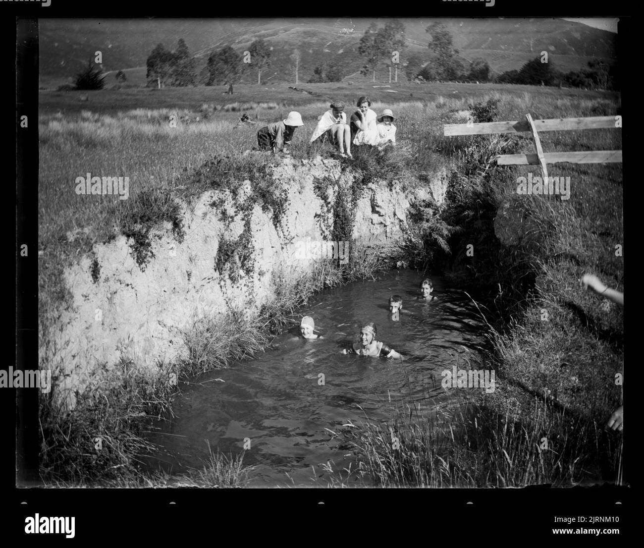 1925 woodside and excu hires stock photography and images Alamy