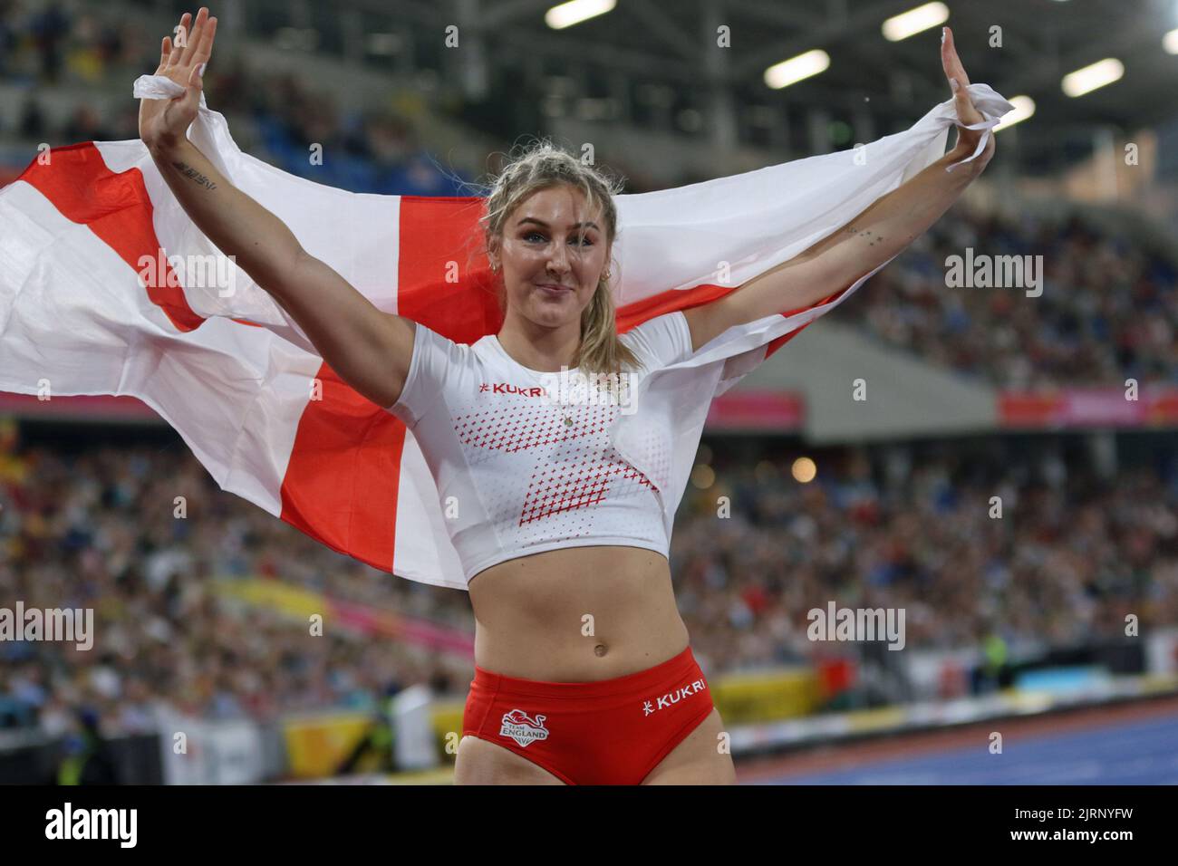 Molly CAUDERY of England celebrates silver in the Women's Pole Vault