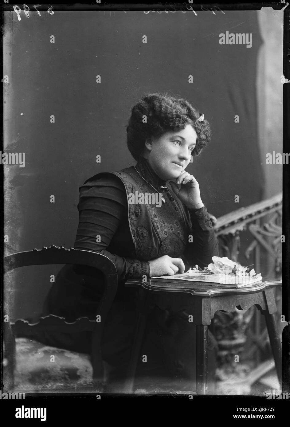 Mrs Polson 4, circa 1920, Wellington, by Berry & Co Stock Photo Alamy