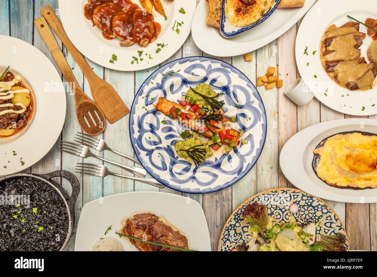 Recipes of dishes and starters of Spanish gastronomy with tapas of loin