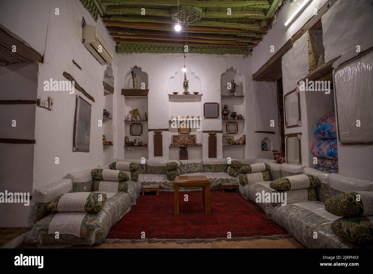 Interior sitting room 17th century Matbouli house Al Balad Jeddah Saudi Arabia Stock Photo