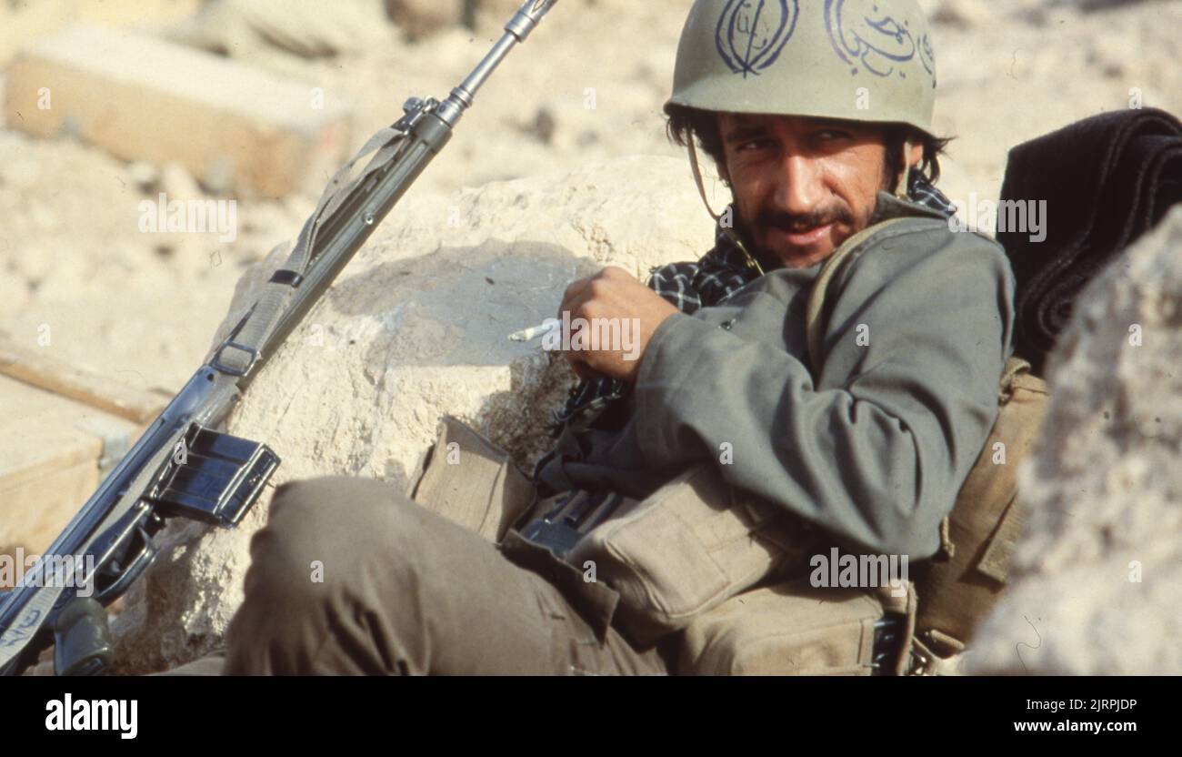 Soldier smoking cigarette iran hi-res stock photography and images - Alamy