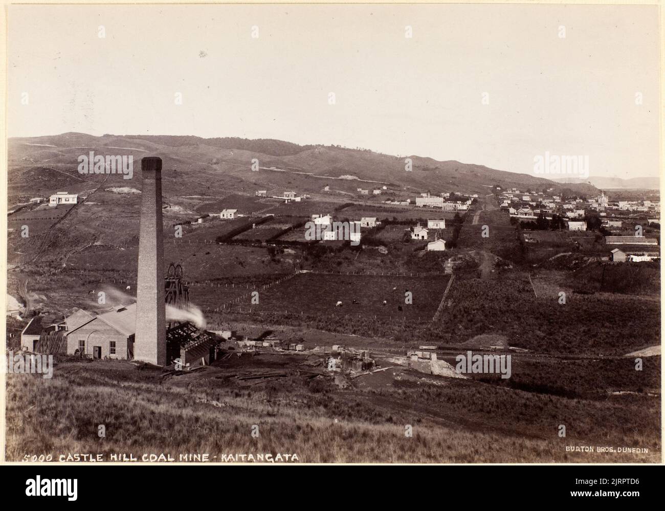 Castle Hill Coal Mine Kaitangata, 1880s, Dunedin, by Burton Brothers